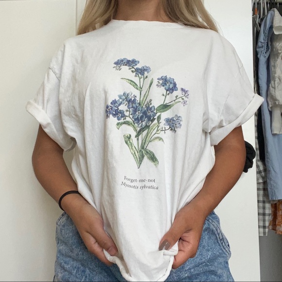 Brandy Melville Tops - John Galt forget me not oversized tee!